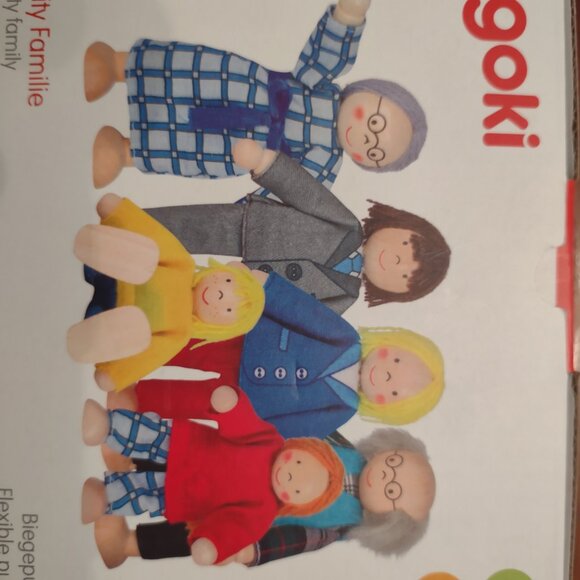 Flexible City Family Dollhouse Dolls - Set of 6 - Picture 3 of 4